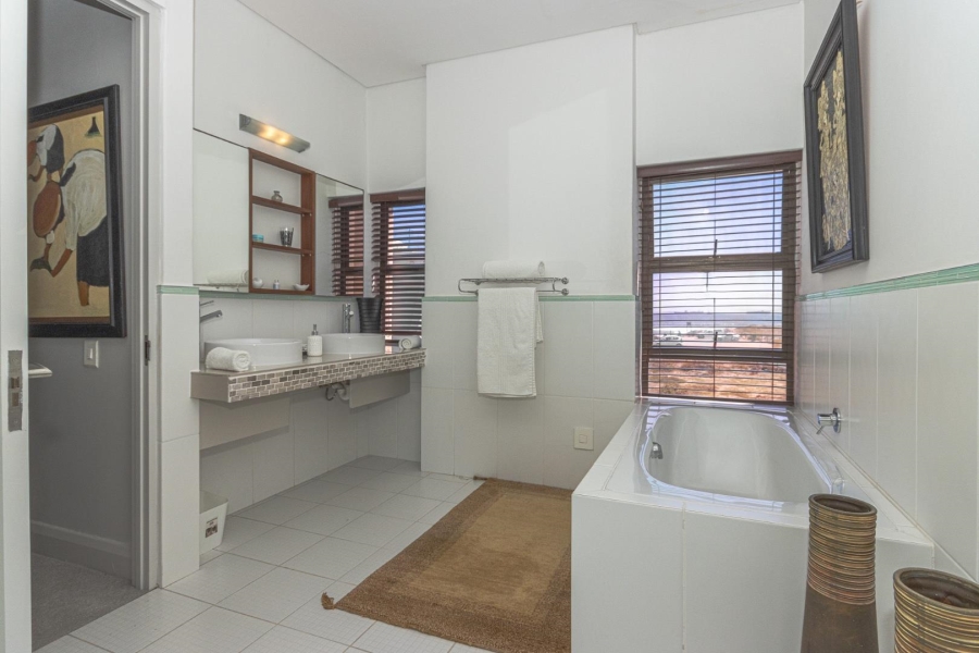 8 Bedroom Property for Sale in Sunset Beach Western Cape